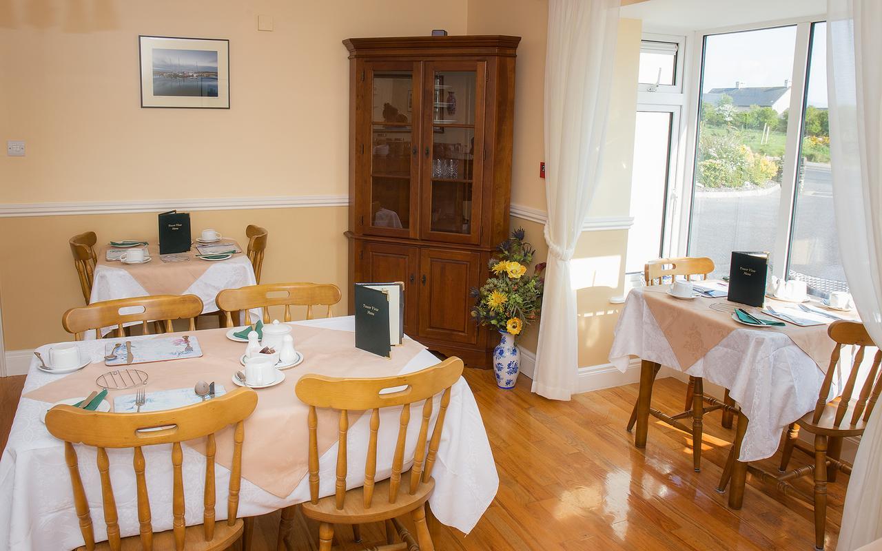 Tower View Hotell Dingle Eksteriør bilde